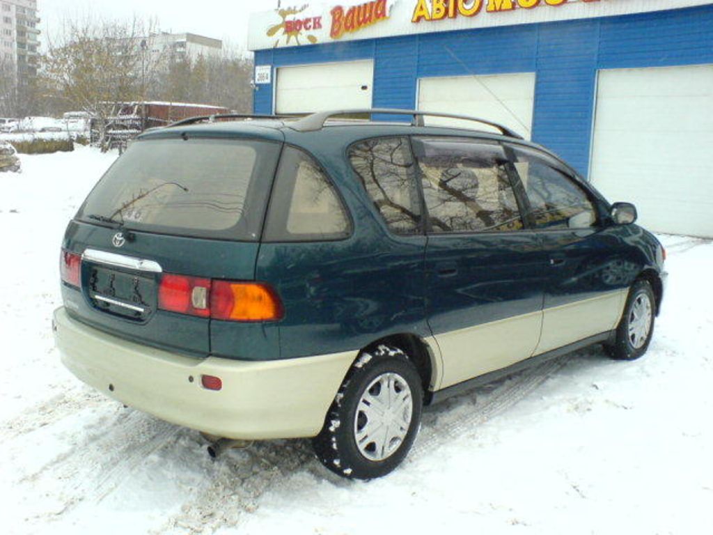 1998 Toyota Ipsum