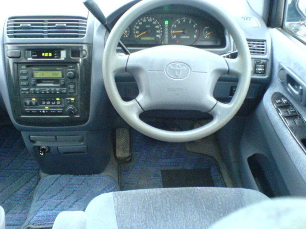 1998 Toyota Ipsum