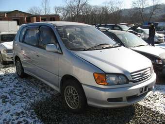 1998 Toyota Ipsum