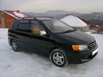 1998 Toyota Ipsum