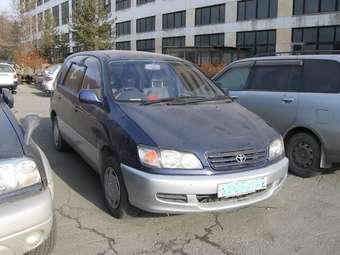 1998 Toyota Ipsum