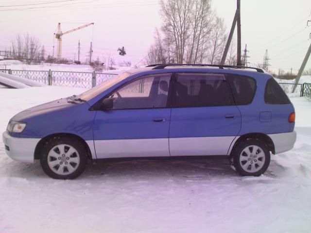 1998 Toyota Ipsum