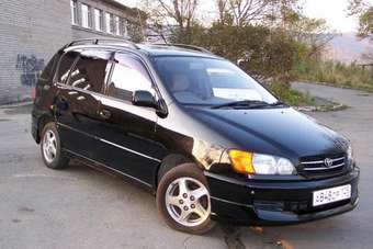 1998 Toyota Ipsum