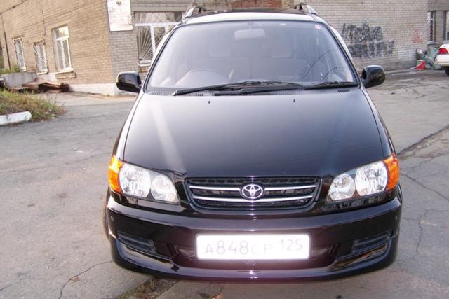 1998 Toyota Ipsum