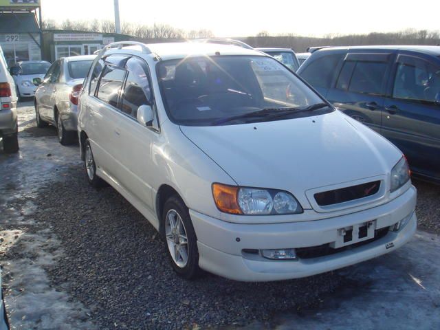 1998 Toyota Ipsum