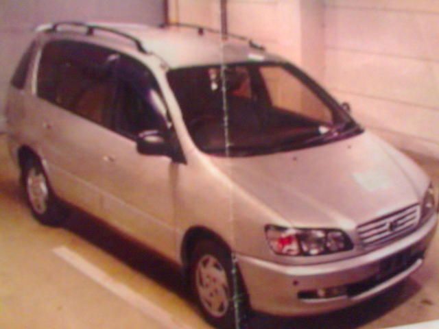 1998 Toyota Ipsum