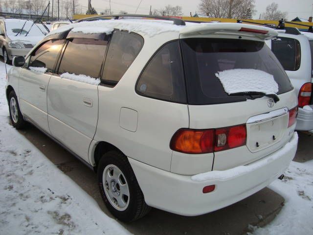 1998 Toyota Ipsum