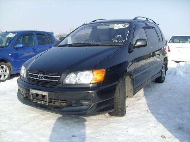 1998 Toyota Ipsum