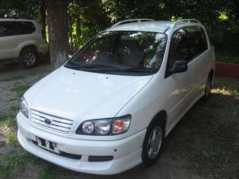 Toyota Ipsum