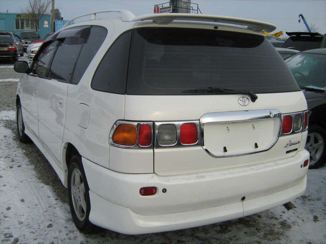 1998 Toyota Ipsum