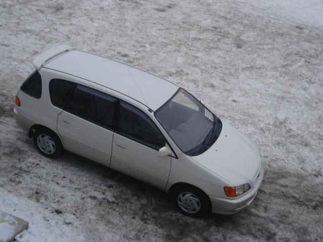 1998 Toyota Ipsum