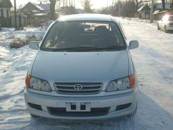 1998 Toyota Ipsum