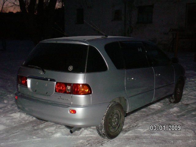 1998 Toyota Ipsum