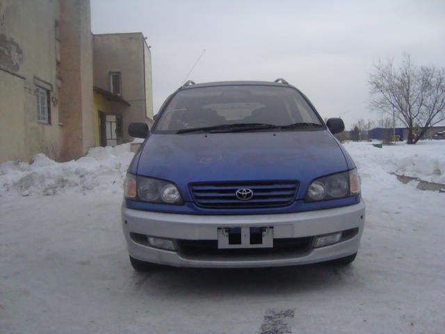 1998 Toyota Ipsum