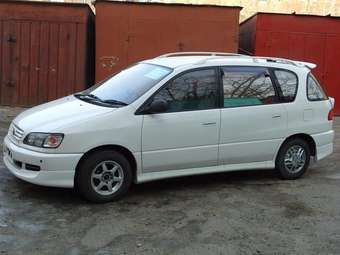 1998 Toyota Ipsum