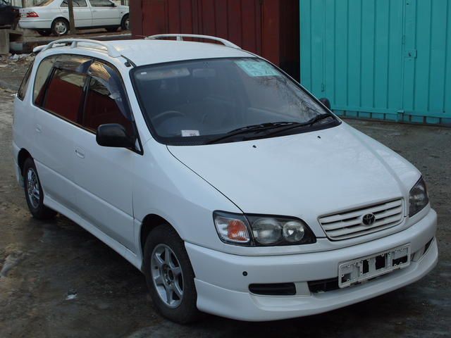 1998 Toyota Ipsum