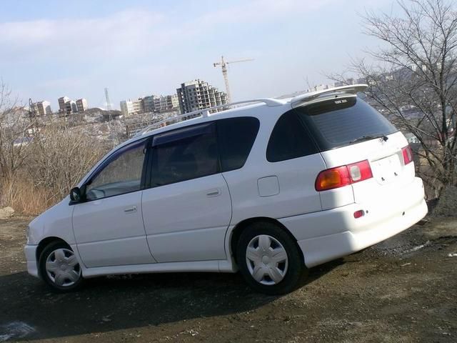 1998 Toyota Ipsum