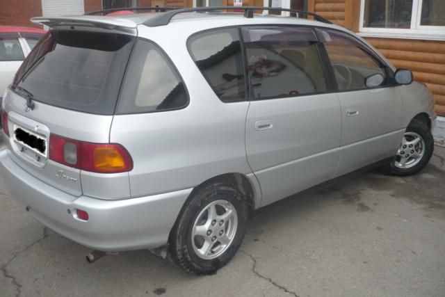 1998 Toyota Ipsum