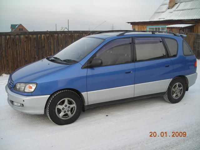 1998 Toyota Ipsum