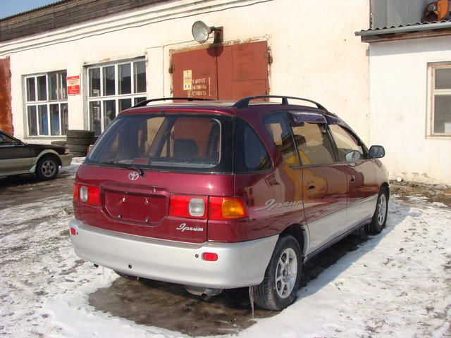 1998 Toyota Ipsum