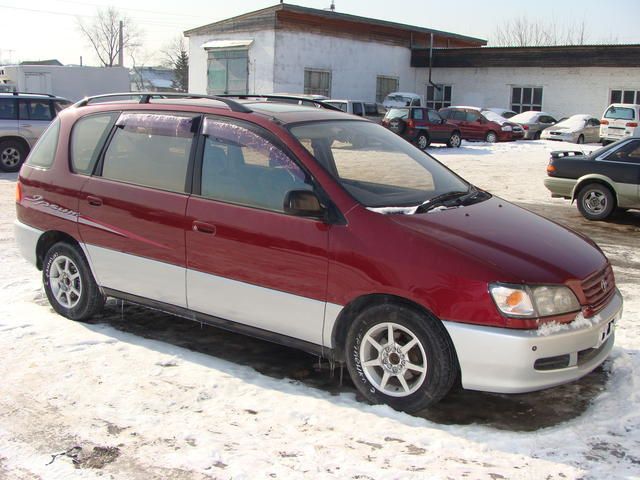 1998 Toyota Ipsum