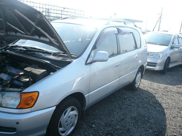 1998 Toyota Ipsum