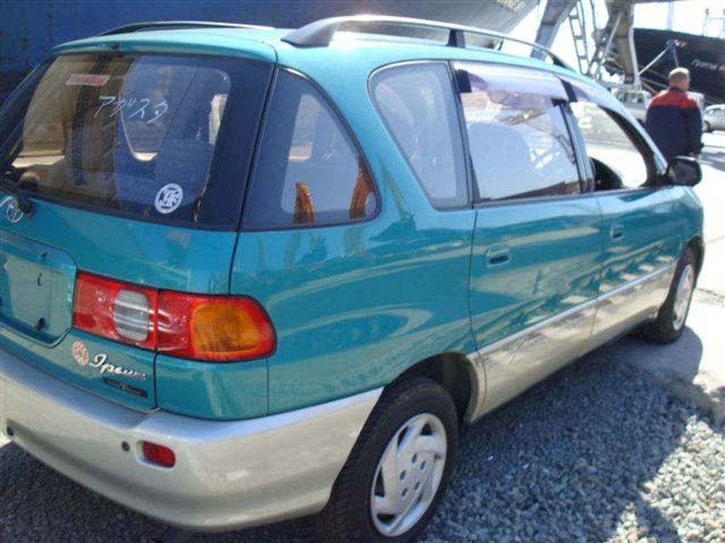 1998 Toyota Ipsum