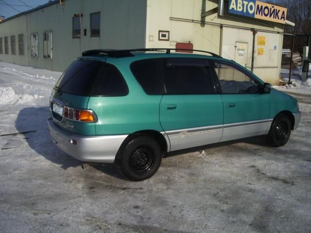 1998 Toyota Ipsum