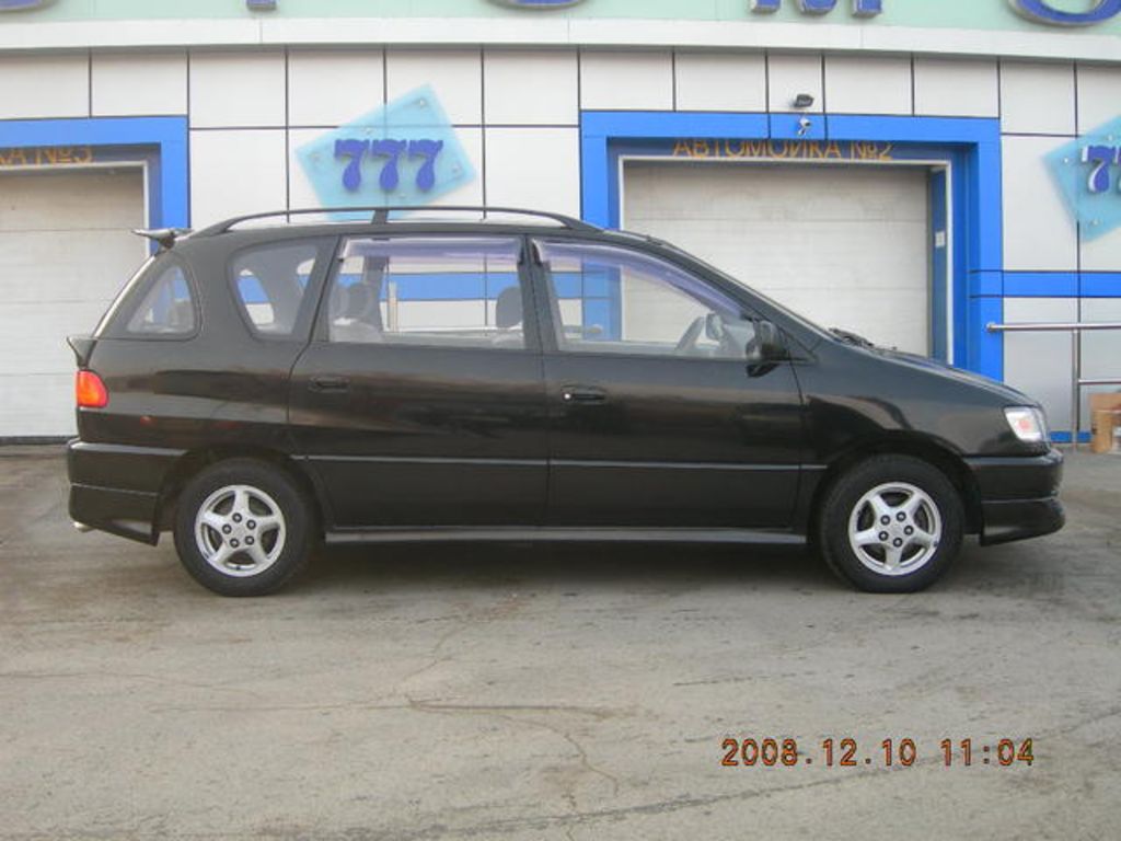 1998 Toyota Ipsum