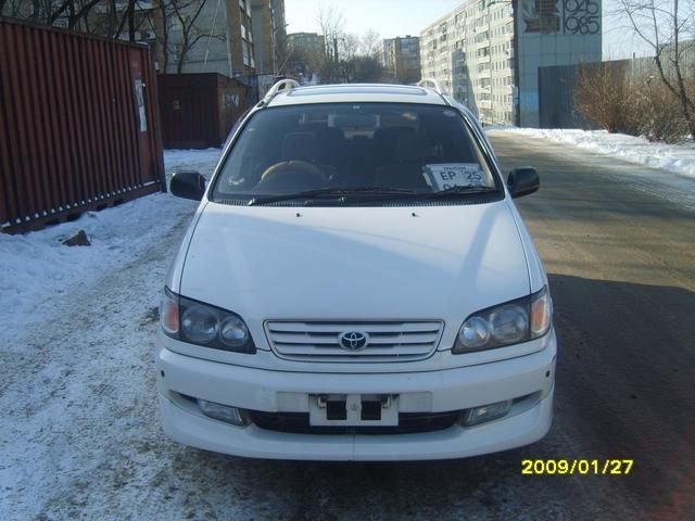 1998 Toyota Ipsum