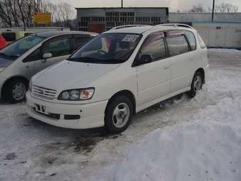 1998 Toyota Ipsum