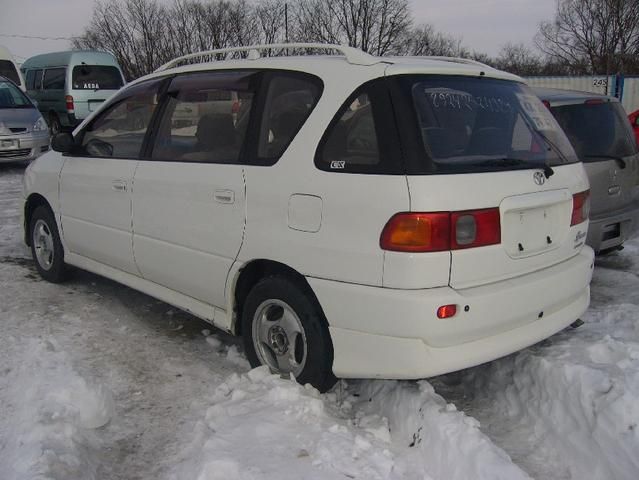 1998 Toyota Ipsum