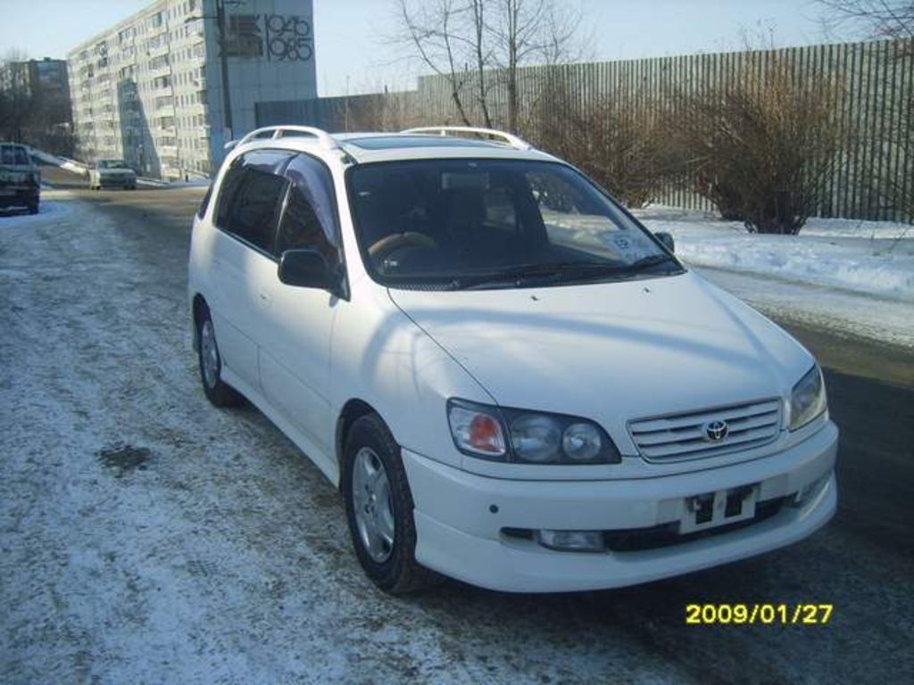 1998 Toyota Ipsum