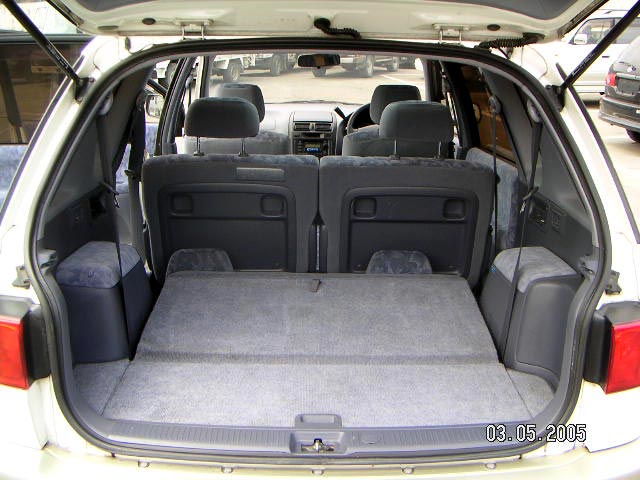 1998 Toyota Ipsum Pictures