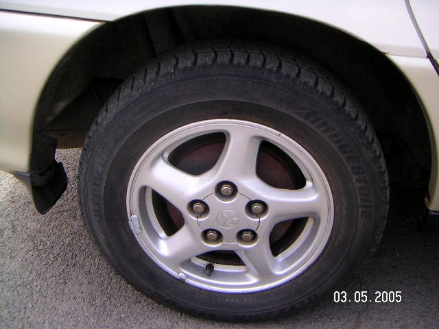 1998 Toyota Ipsum Pictures