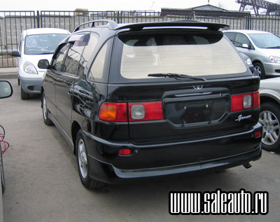 1998 Toyota Ipsum Pictures