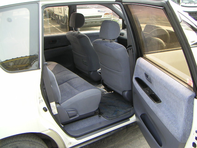 1998 Toyota Ipsum Pictures