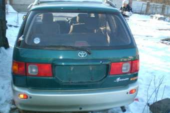 1998 Toyota Ipsum Pics