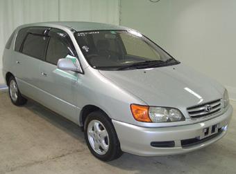 1999 Toyota Ipsum