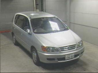 1999 Toyota Ipsum