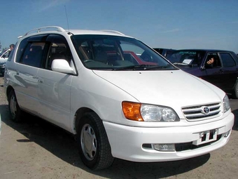 1999 Toyota Ipsum