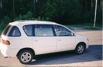 1999 Toyota Ipsum