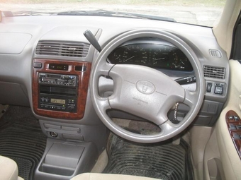 1999 Toyota Ipsum