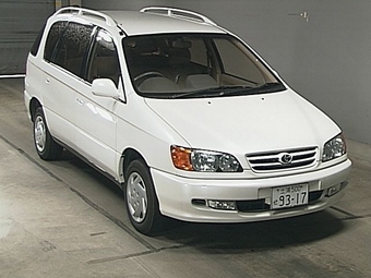 1999 Toyota Ipsum