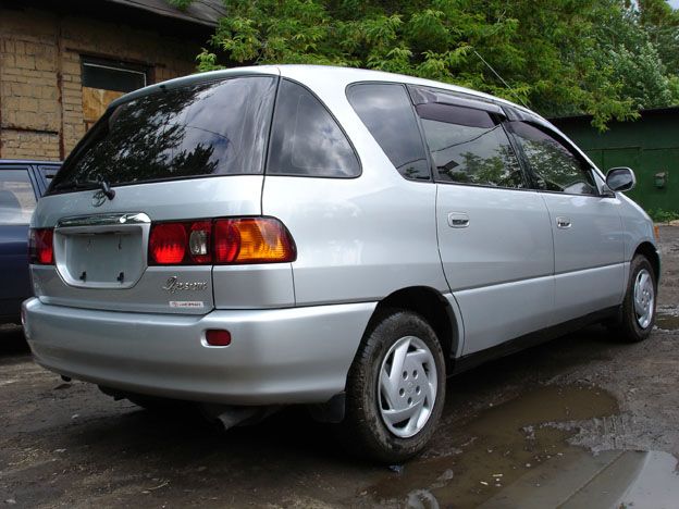 1999 Toyota Ipsum