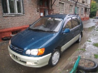 1999 Toyota Ipsum