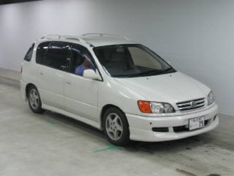 1999 Toyota Ipsum