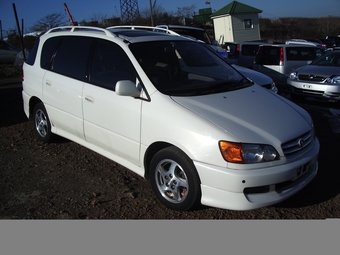 1999 Toyota Ipsum