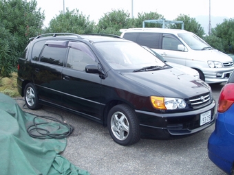 1999 Toyota Ipsum