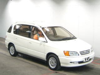 1999 Toyota Ipsum